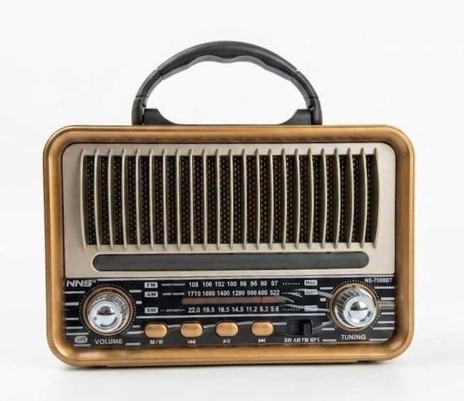 Radio NNS NS-7069BT